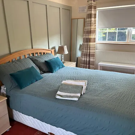 Sleeps 6 Three Bed Modern House Near Dcu And Airport Private Parking * Dublino