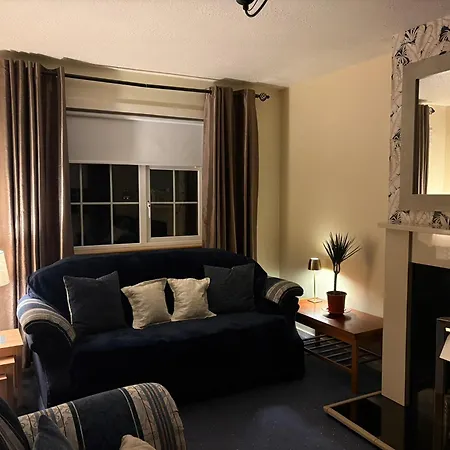 Casa vacanze Sleeps 6 Three Bed Modern House Near Dcu And Airport Private Parking